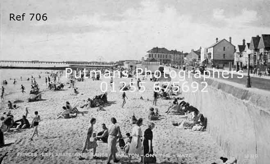 Ref 706 Esplanade & beach