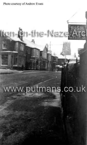 Ref 1868 High Street  c1952