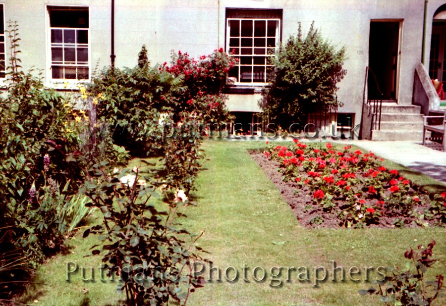 Ref 516 Garden at 105 High Street