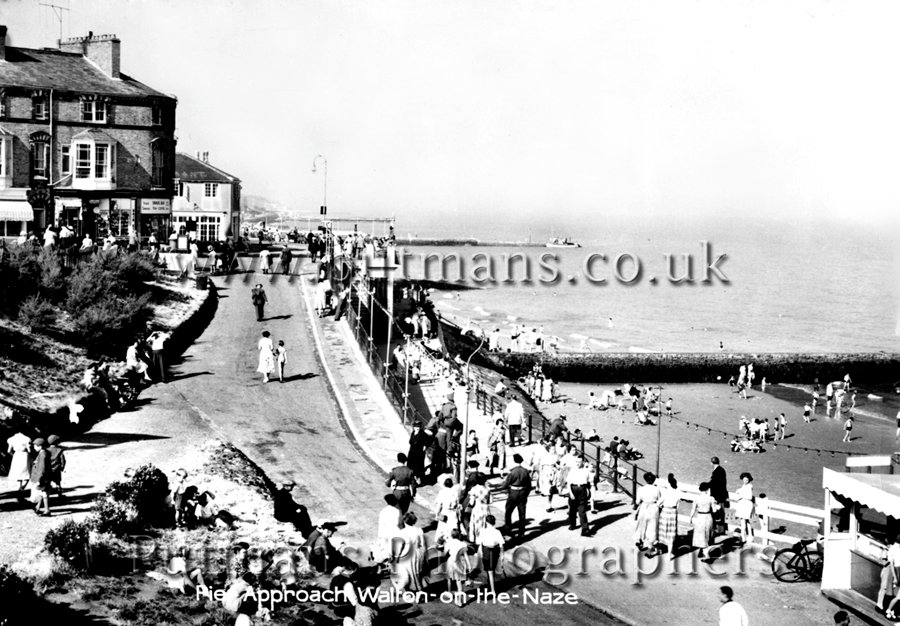 Ref 1312 Pier Approach c1955