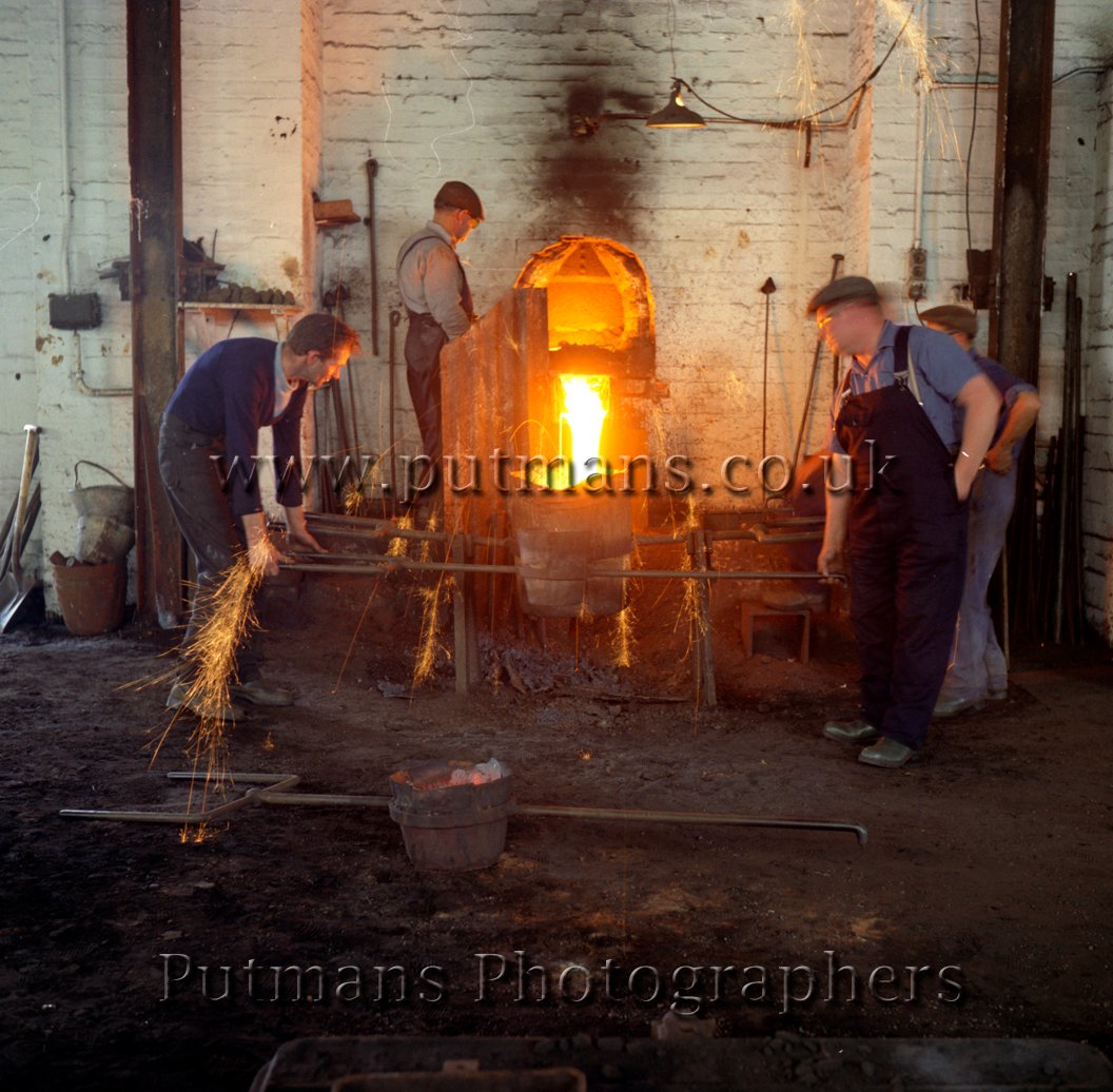 Ref 492-9 Harmers Foundry June 1973 - Jock Mearns, Gordon Poulter, Cyril Blunden & Ron Hopkins