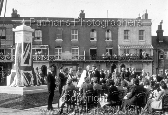 Ref 2790 War Memorial Dedication near Railway Station 1947
