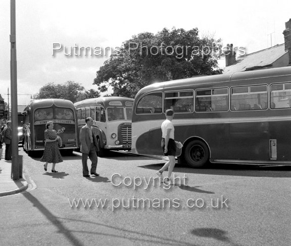 Ref 2239 Coaches 1958